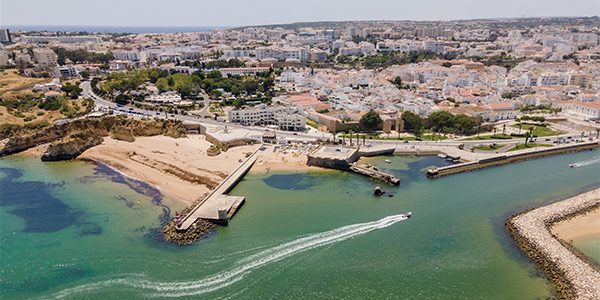 parqueamento barcos em Lagos no Algarve